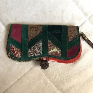 RARE LUCKY BRAND CLUTCH✨